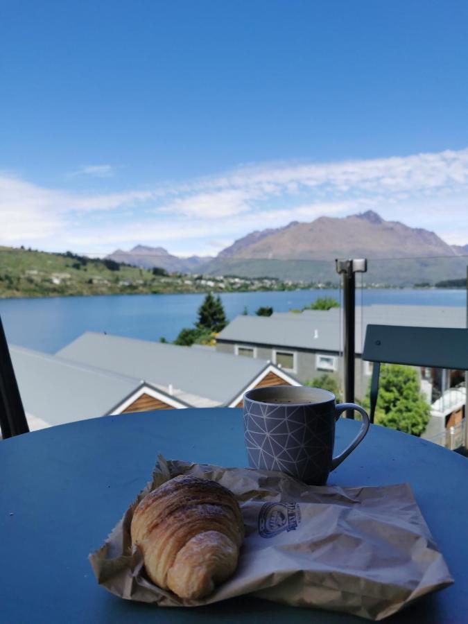 Alpine Village Views Queenstown Exteriör bild